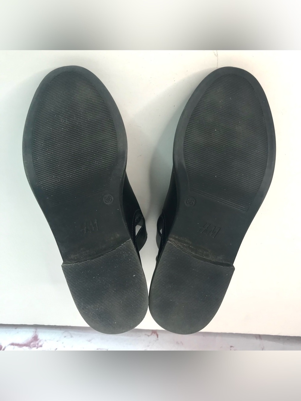 H&M Divided Faux Leather Black Cut-out Low Heel Moto Ankle Boot Size 5.5 - Picture 13 of 16